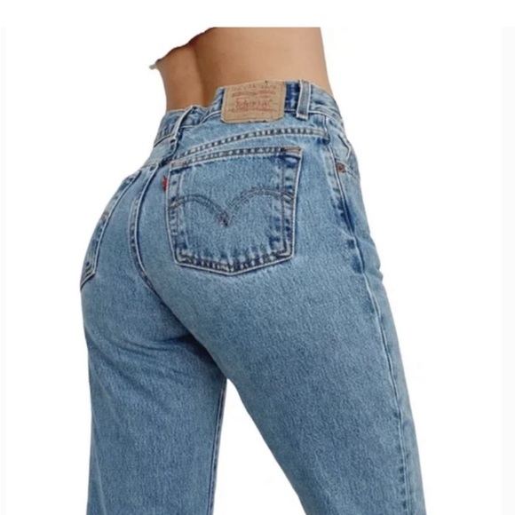 Vintage Levi 550 Relaxed Fit Tapered Leg Jeans - Picture 2 of 7